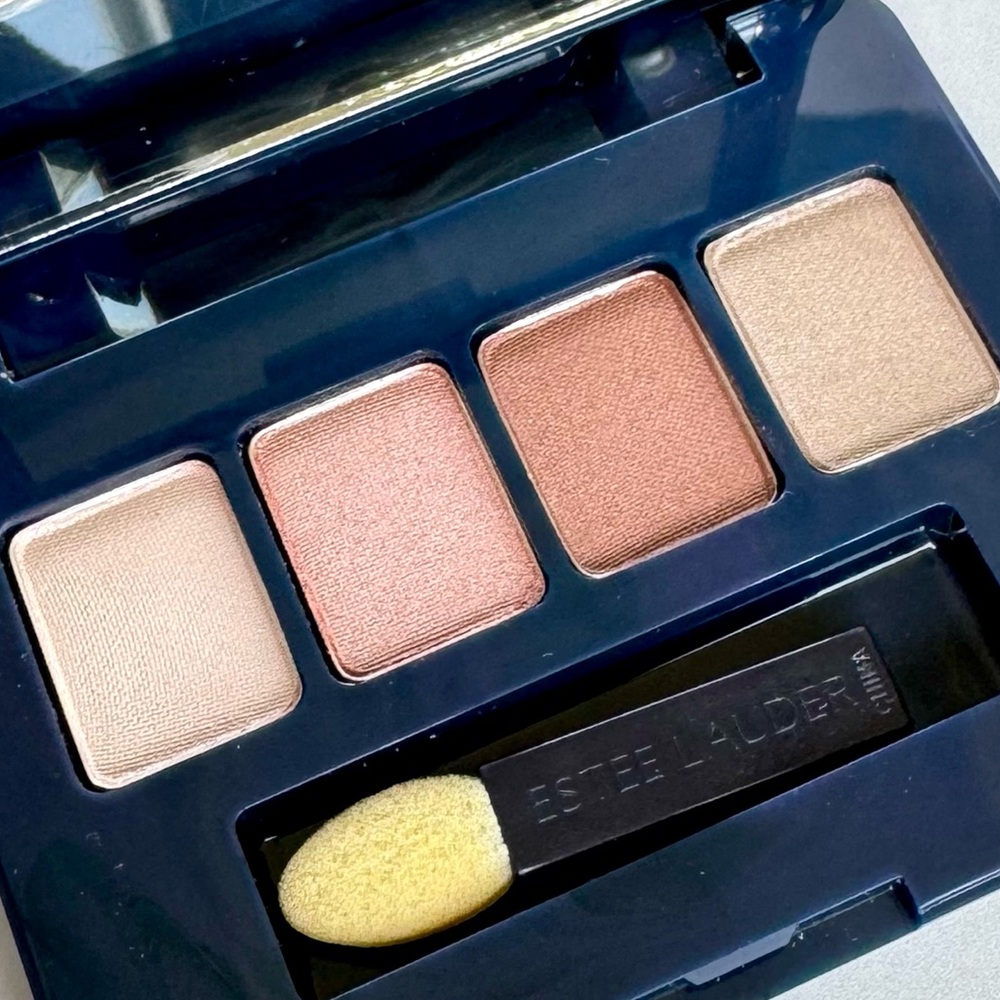 Estee Lauder Ivory Slipper/Nude Fresco/Pretty Penny/Sepia Sand Eyeshadow Palette